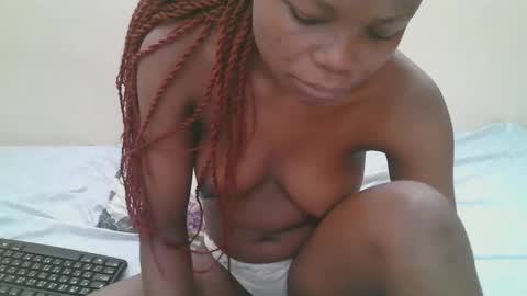 Lisa online show from 03/25/26, 12:44