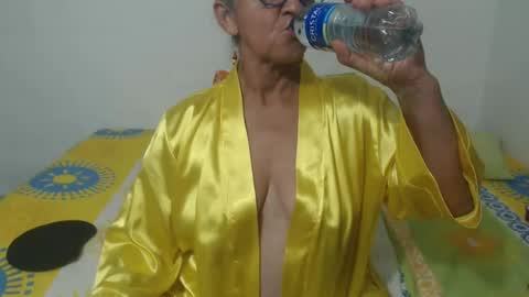 candy online show from 01/24/25, 01:24