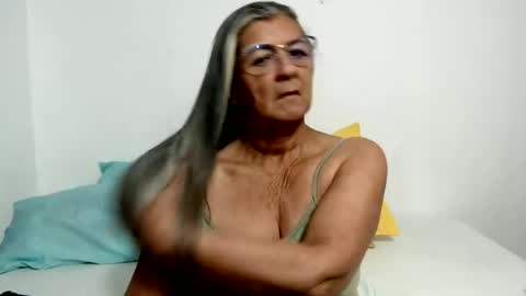 Snapshot of candy_mature_ chatting on 06/28/26, 11:05 candy online show from 06/28/26, 11:05