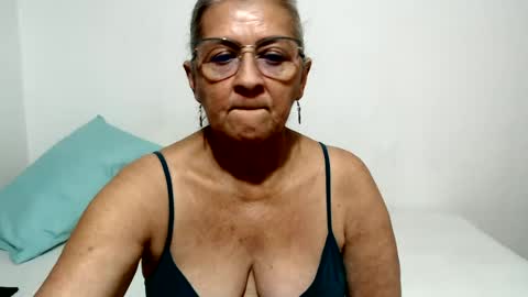 Snapshot of candy_mature_ chatting on 06/30/26, 11:39 candy online show from 06/30/26, 11:39