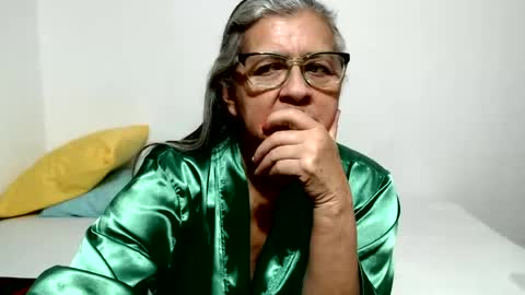 Snapshot of candy_mature_ chatting on 07/07/26, 10:52 candy online show from 07/07/26, 10:52
