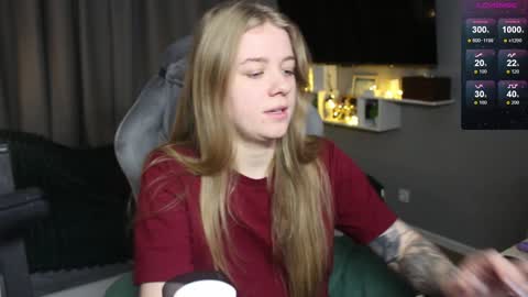 Snapshot of candy_meggie chatting on 01/05/25, 02:08 Megan online show from 01/05/25, 02:08