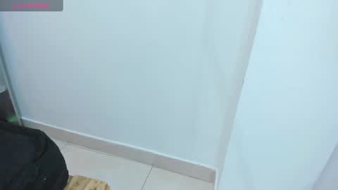 Snapshot of candy_rogeers chatting on 03/12/25, 03:46 Candy online show from 03/12/25, 03:46