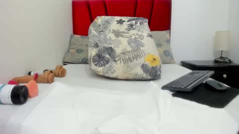 candy_sex18_ online show from 09/18/25, 01:18