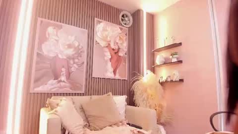 Snapshot of candy_temptation18 chatting on 07/03/26, 06:47 sofia online show from 07/03/26, 06:47