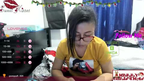 Snapshot of candy_val chatting on 12/12/24, 06:47 candy_val online show from 12/12/24, 06:47