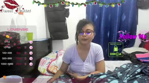 Snapshot of candy_val chatting on 01/04/25, 05:37 candy_val online show from 01/04/25, 05:37