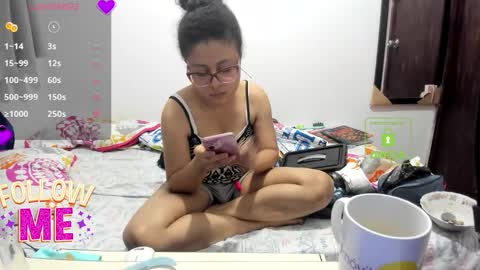 candy_val online show from 02/06/26, 06:18