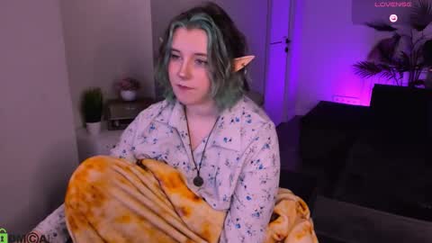 Snapshot of candy_yeah chatting on 03/02/26, 01:08 Mary online show from 03/02/26, 01:08