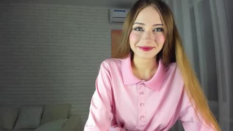 Violetta online show from 09/23/25, 07:06