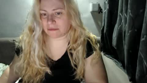 Snapshot of candycream74 chatting on 01/26/25, 02:30 Laura online show from 01/26/25, 02:30
