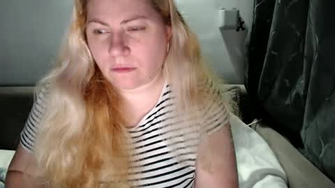 Snapshot of candycream74 chatting on 01/30/25, 05:52 Laura online show from 01/30/25, 05:52