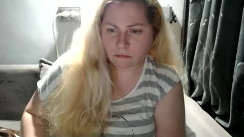 Snapshot of candycream74 chatting on 02/04/25, 10:13 Laura online show from 02/04/25, 10:13