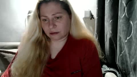 Snapshot of candycream74 chatting on 02/25/25, 09:46 Laura online show from 02/25/25, 09:46