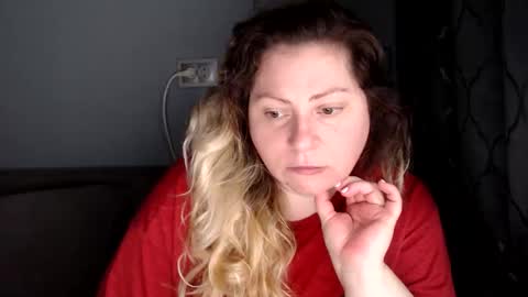 Snapshot of candycream74 chatting on 04/20/26, 01:47 Laura online show from 04/20/26, 01:47
