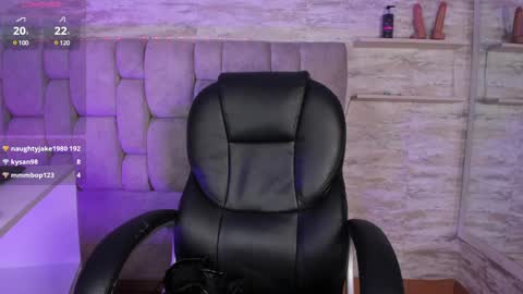 Snapshot of candycuckol chatting on 01/19/25, 12:17 Candy online show from 01/19/25, 12:17