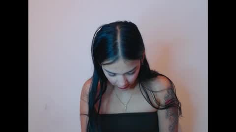 Snapshot of candyfire666 chatting on 11/10/25, 05:28 Sara online show from 11/10/25, 05:28