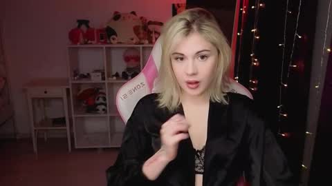 You can call me HH online show from 11/16/25, 05:51