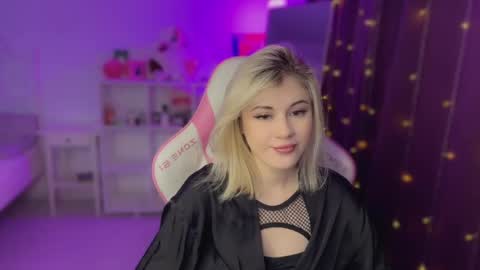 You can call me HH online show from 12/22/25, 02:47