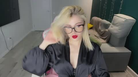 You can call me HH online show from 04/05/26, 03:20