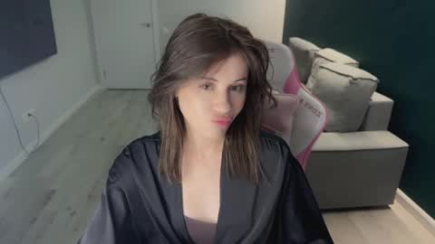You can call me HH online show from 05/19/26, 05:52
