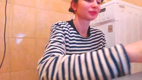 CANDYJESx online show from 02/12/25, 07:45