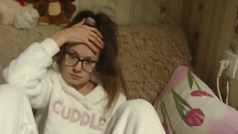 say meow and send tips  online show from 12/15/24, 05:10