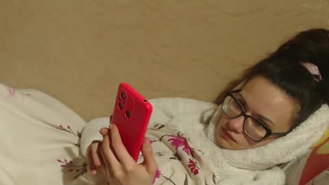 say meow and send tips  online show from 03/06/25, 06:59