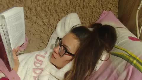 Snapshot of candylady136 chatting on 12/23/24, 02:02 say meow and send tip online show from 12/23/24, 02:02