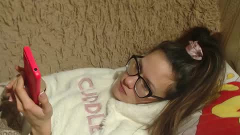 Snapshot of candylady136 chatting on 01/20/25, 01:28 say meow and send tip online show from 01/20/25, 01:28