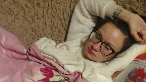 Snapshot of candylady136 chatting on 02/03/25, 12:04 say meow and send tip online show from 02/03/25, 12:04