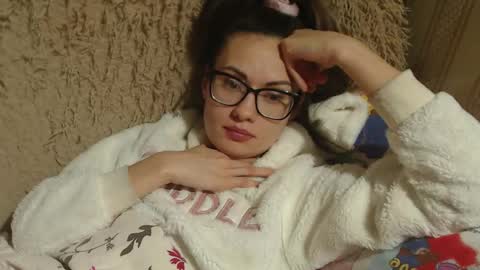 Snapshot of candylady136 chatting on 02/09/25, 01:22 say meow and send tip online show from 02/09/25, 01:22