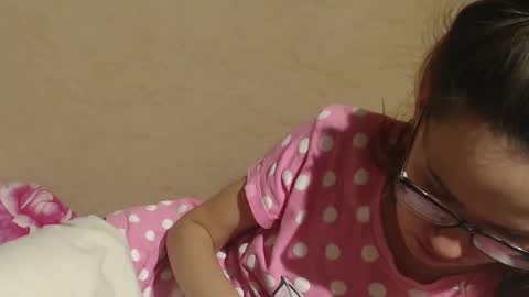 Snapshot of candylady136 chatting on 03/10/25, 04:57 say meow and send tip online show from 03/10/25, 04:57