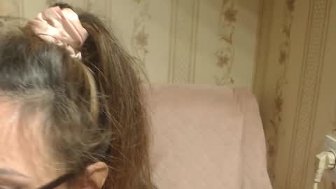 Snapshot of candylady136 chatting on 11/16/25, 10:48 say meow and send tip online show from 11/16/25, 10:48