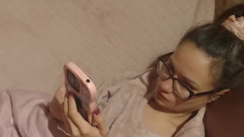 Snapshot of candylady136 chatting on 11/26/25, 02:07 say meow and send tip online show from 11/26/25, 02:07