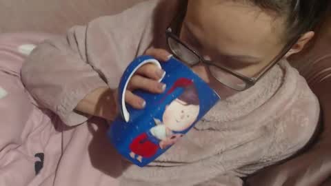 Snapshot of candylady136 chatting on 02/03/26, 06:22 say meow and send tip online show from 02/03/26, 06:22