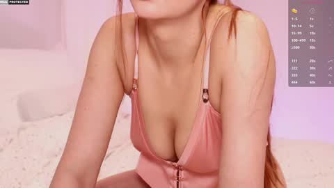 Snapshot of candymoore_ chatting on 01/09/25, 08:55 Candice online show from 01/09/25, 08:55