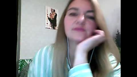 Snapshot of candyolime chatting on 09/18/25, 08:33 Daisy online show from 09/18/25, 08:33