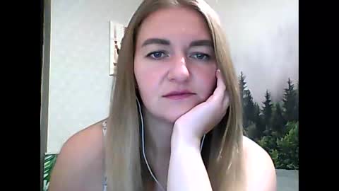 Snapshot of candyolime chatting on 09/26/25, 08:46 Daisy online show from 09/26/25, 08:46