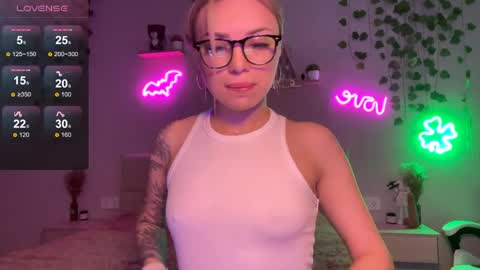 Candy online show from 05/26/26, 07:26