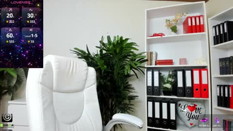 Snapshot of candywesst chatting on 01/20/25, 04:43 Candy My pleasure its in your hands online show from 01/20/25, 04:43