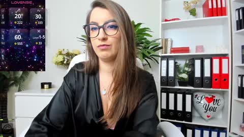 Snapshot of candywesst chatting on 02/04/25, 08:02 Candy My pleasure its in your hands online show from 02/04/25, 08:02