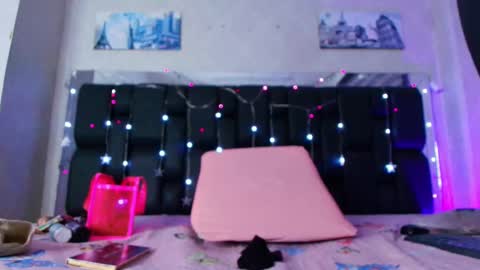 Aura  online show from 03/10/25, 11:53