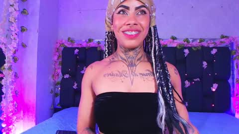 Aura  online show from 09/13/25, 11:54