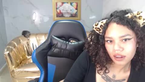 canela_s1 online show from 10/11/25, 08:07