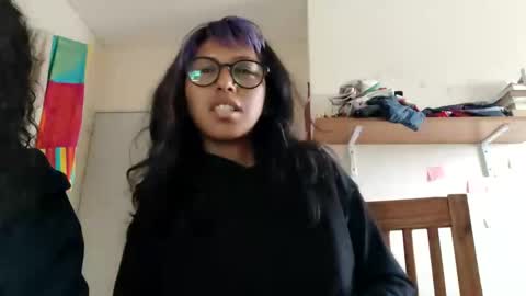 Candy online show from 10/05/25, 09:02