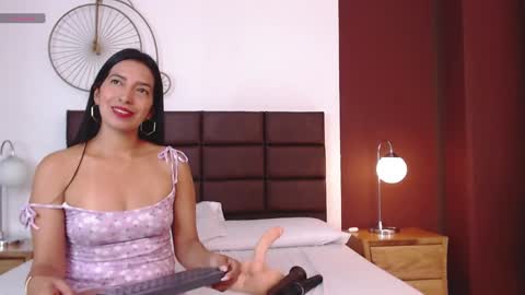 CANELA  online show from 01/31/25, 08:43