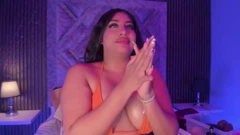 GABRIELA LOPEZ online show from 02/12/25, 07:02