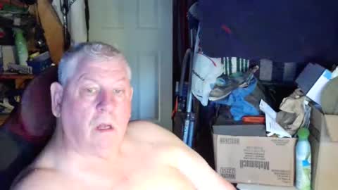 canoelicker69 online show from 09/19/25, 07:47