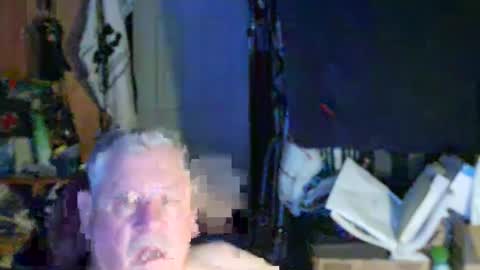 canoelicker69 online show from 09/25/25, 10:19